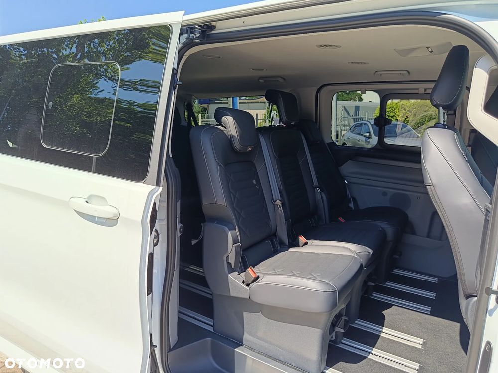Ford Tourneo Custom 2.5 PHEV CVT 340 L2 Titanium X - 11