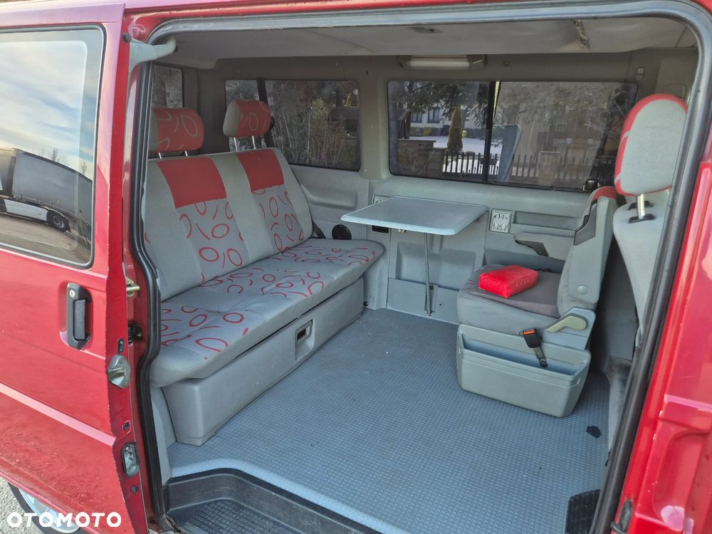 Volkswagen Multivan Standard - 5