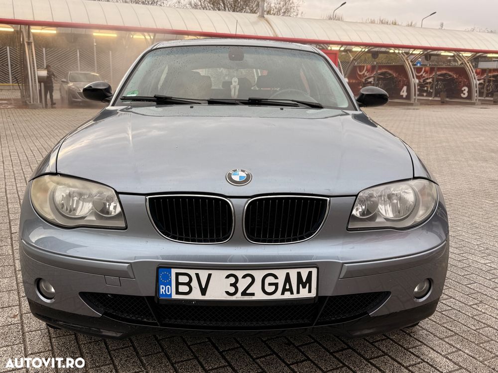 BMW Seria 1 120i - 2