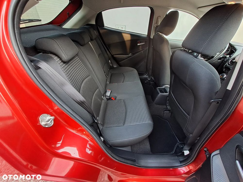 Mazda 2 - 8