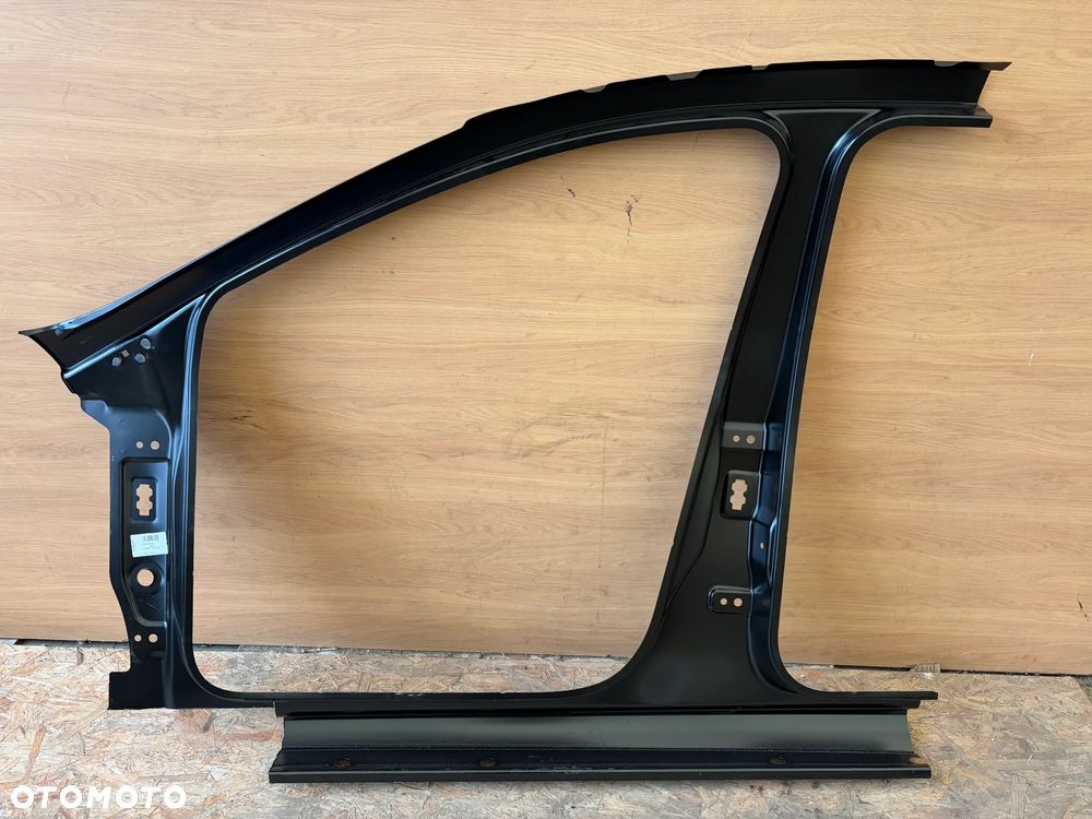 Poszycie słupek próg prawa strona SEAT LEON III 12-19 5F9809836 - 9