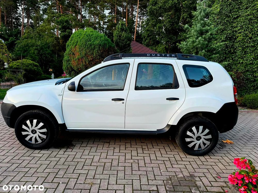 Dacia Duster 1.6 SCe Blackshadow S&S - 6