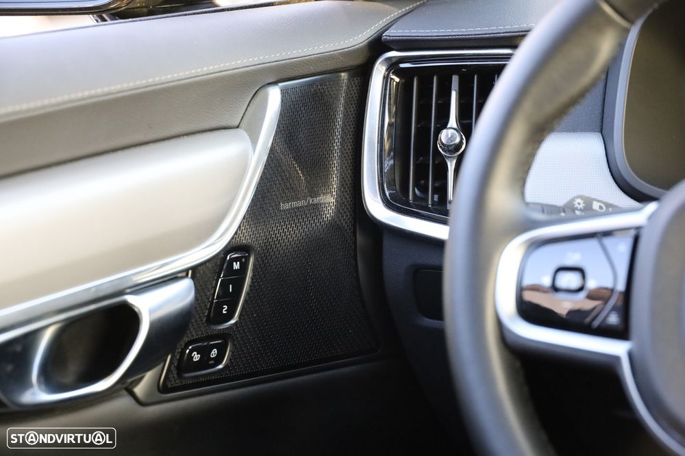 Volvo V90 2.0 T6 PHEV Plus Dark AWD - 27