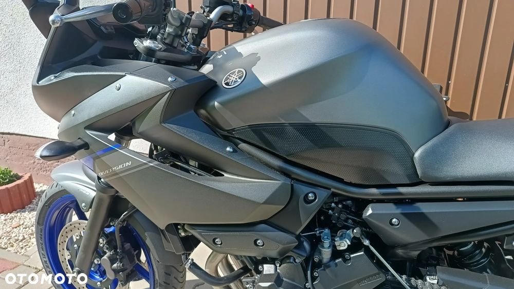 Yamaha XJ - 26