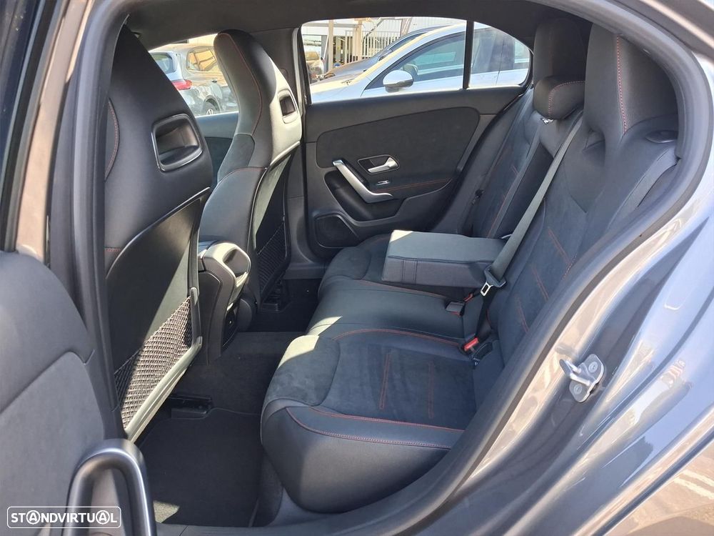 Mercedes-Benz A 180 d - 12