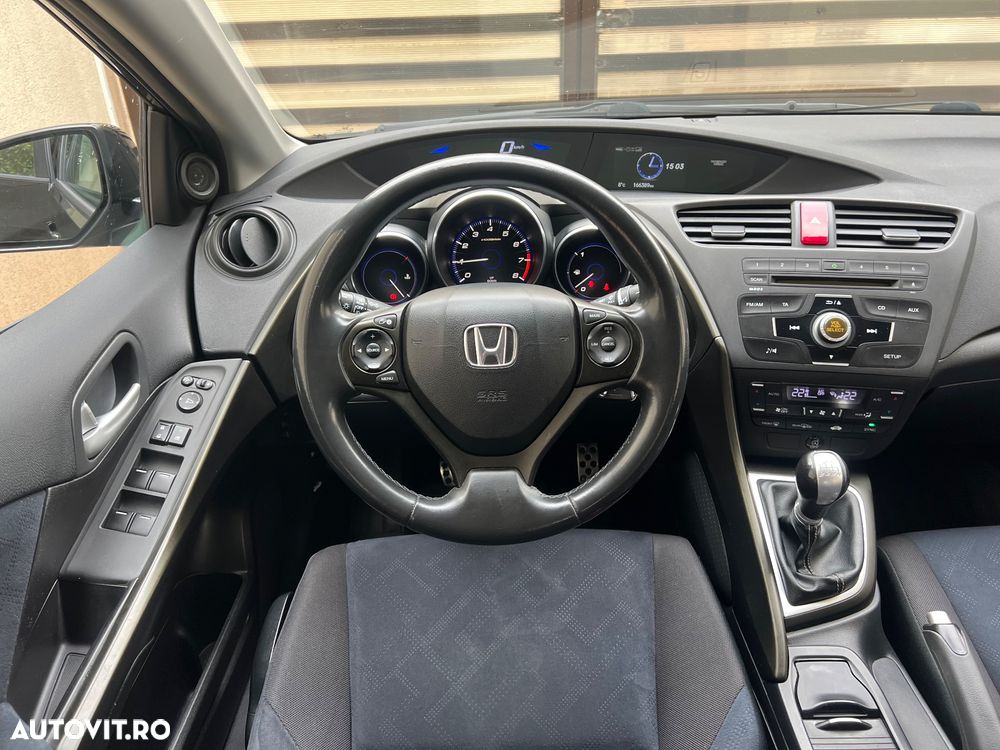 Honda Civic 1.8i Exec - 22