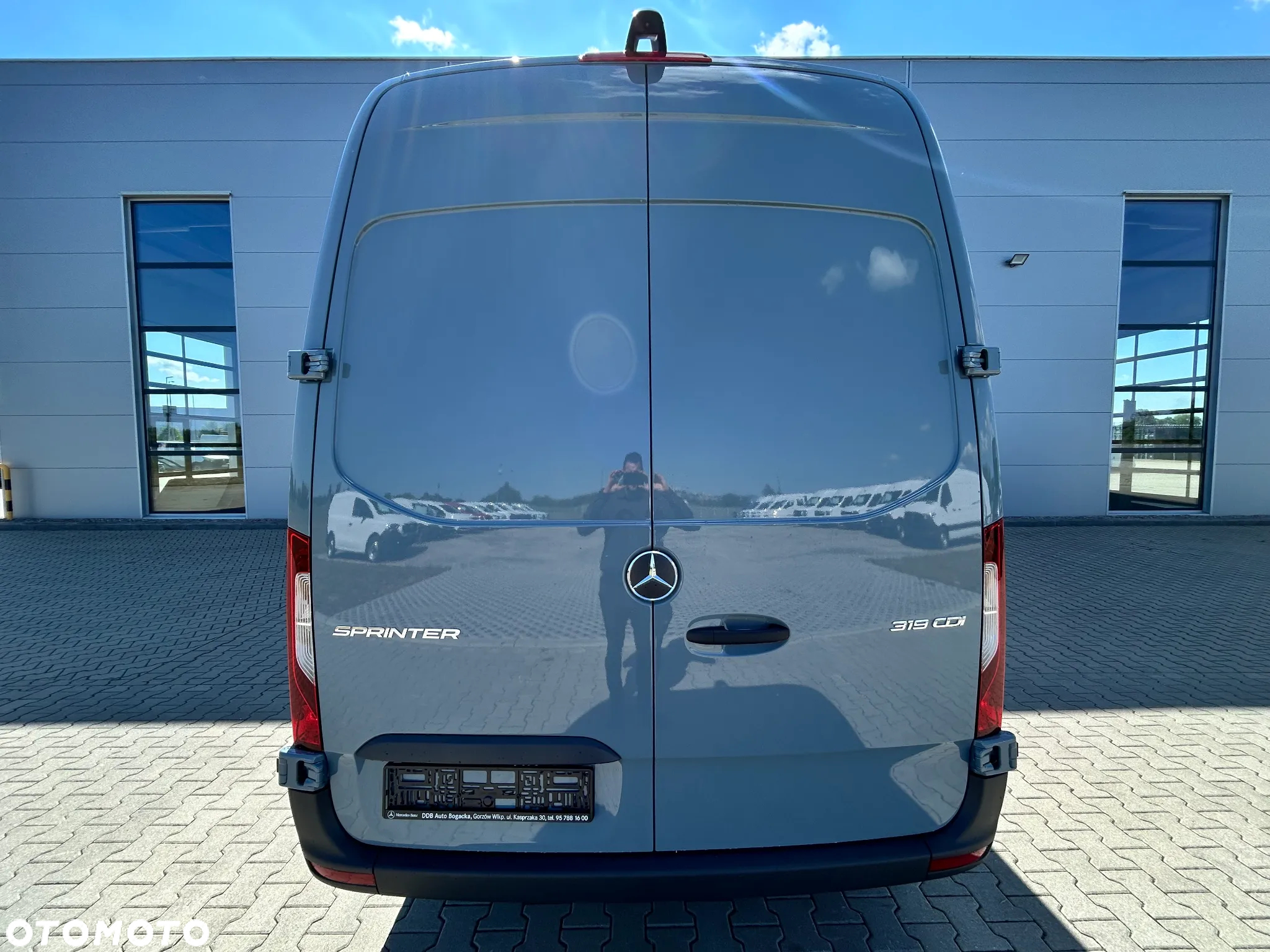 Mercedes-Benz SPRINTER 319 CDI FURGON EKSTRA DŁUGI - 16