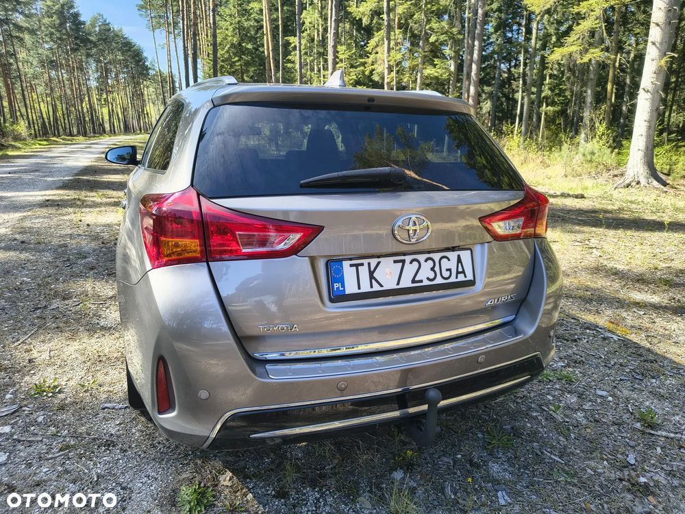 Toyota Auris 2.0 D-4D Executive - 10