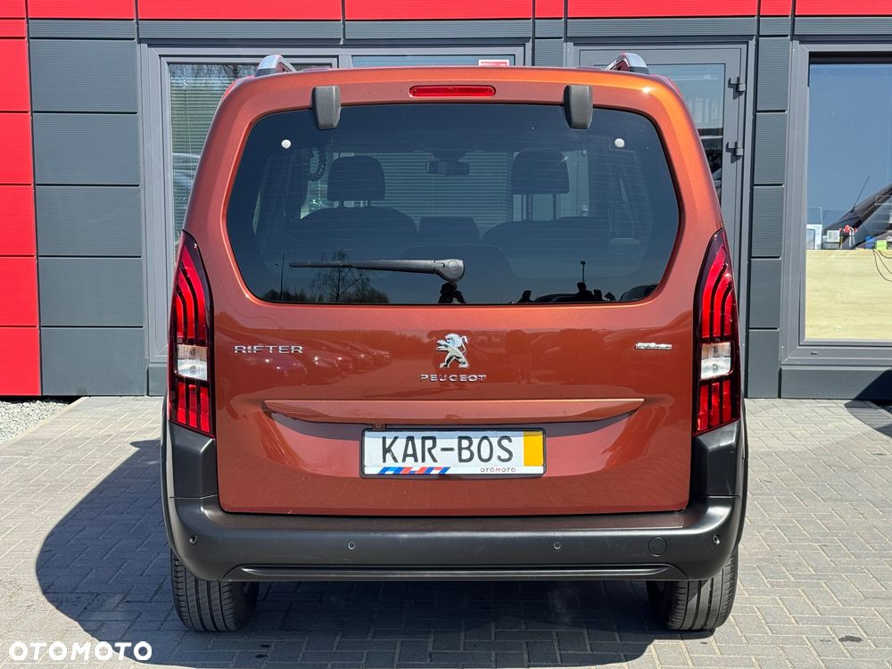 Peugeot Rifter - 8