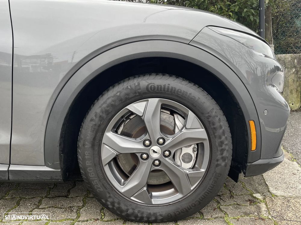 Ford Mustang Mach-E Standard - 8