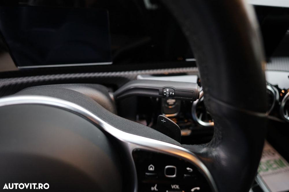 Mercedes-Benz A - 17