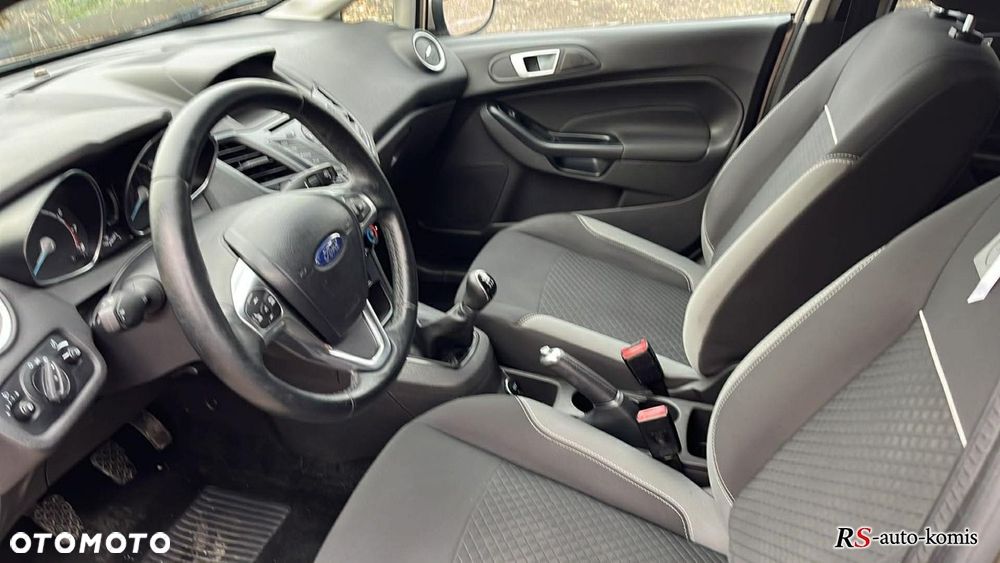 Ford Fiesta - 11