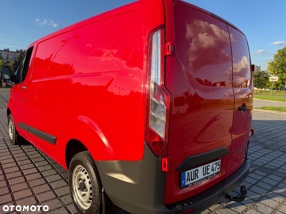 Ford TRANSIT CUSTOM - 26