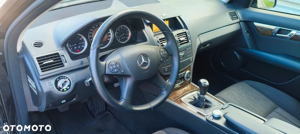 Mercedes-Benz Klasa C 180 Kompressor BlueEFFICIENCY Elegance - 12