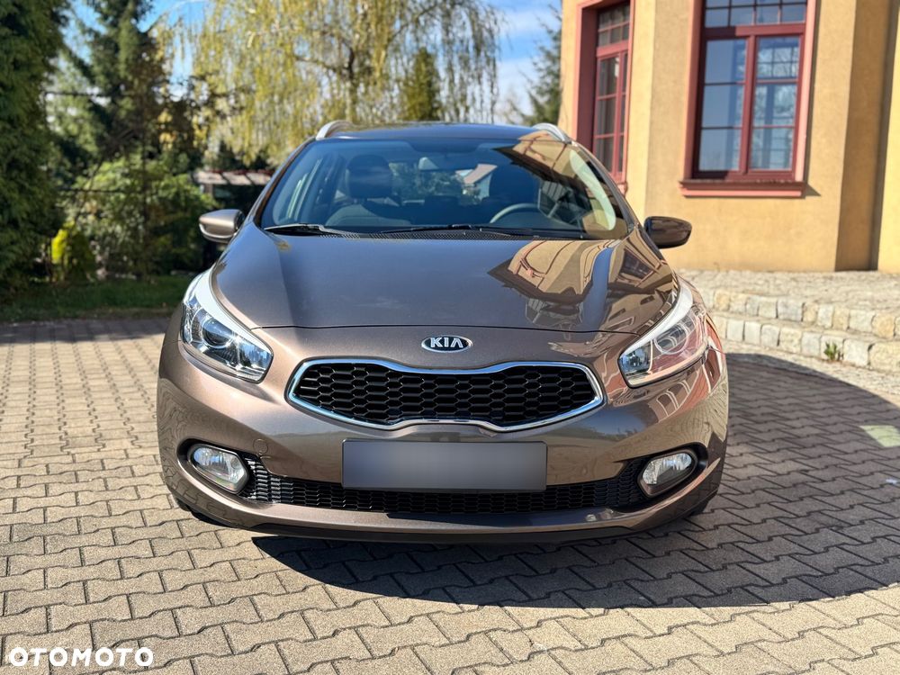 Kia Ceed 1.6 GDI Dream Team Edition - 3