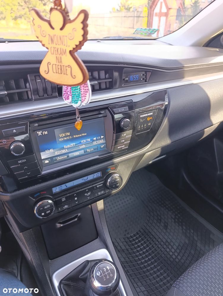 Toyota Corolla 1.6 Premium - 15