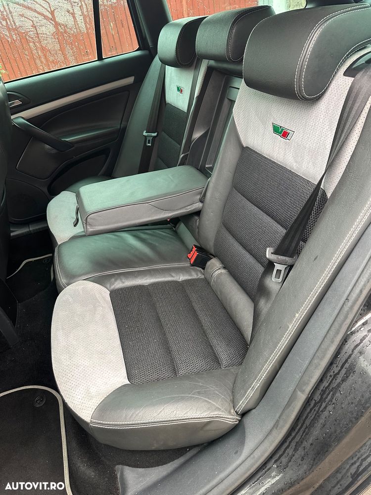 Skoda Octavia Combi 2.0 TDI CR DPF RS - 7