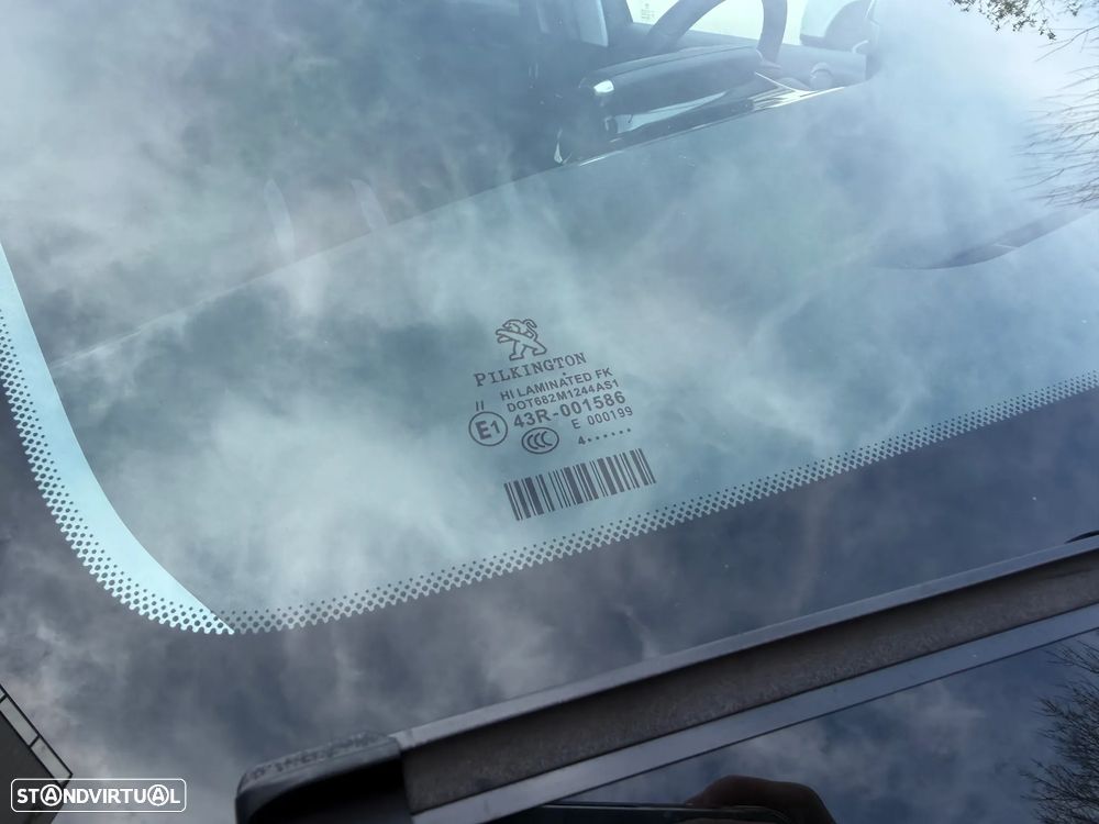 Peugeot 208 1.4 HDi SE Style - 55