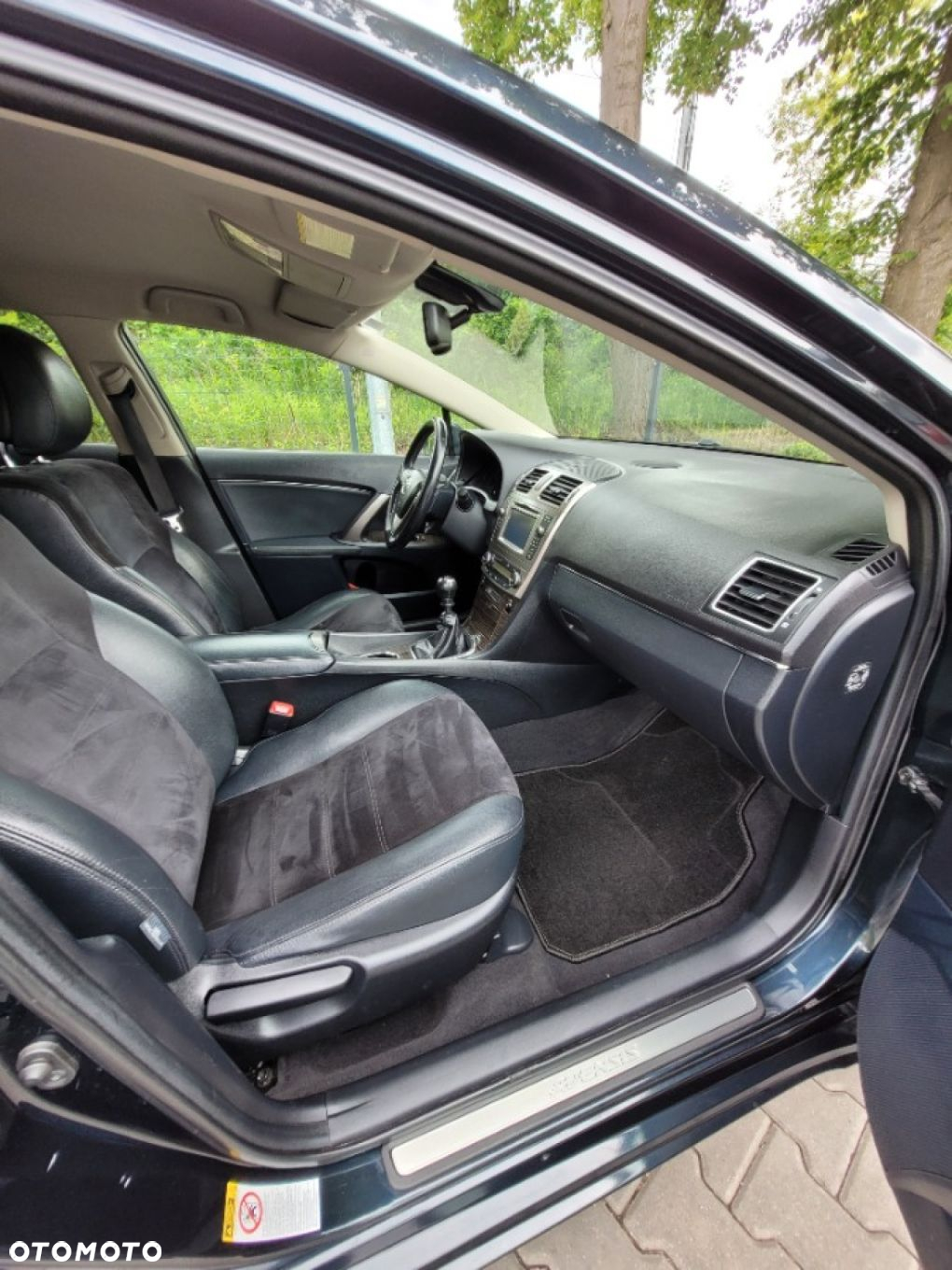 Toyota Avensis - 18