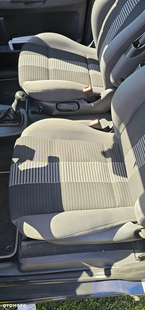 Volkswagen Golf 2.0 TDI Q-Line - 10