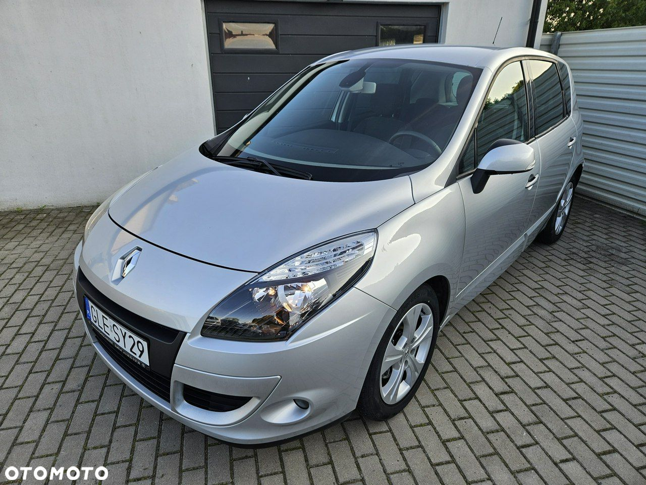 Renault Scenic 1.4 16V TCE Privilege - 10