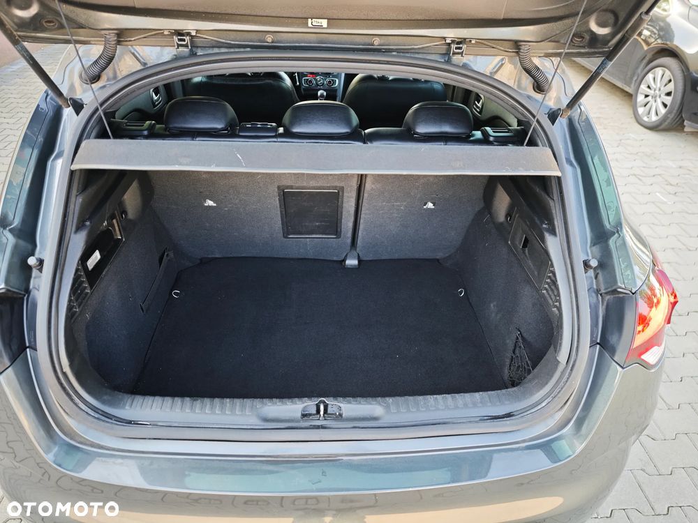 Citroën DS4 HDi 165 SoChic - 29