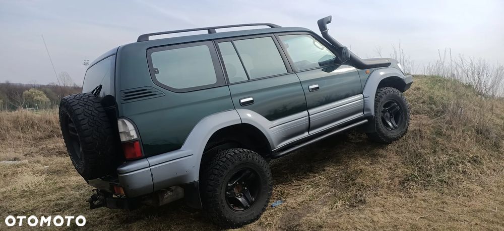 Toyota Land Cruiser - 3