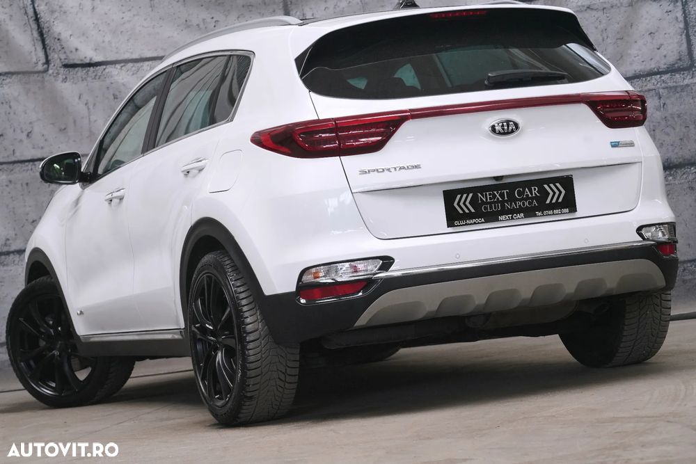 Kia Sportage 2.0 CRDI AWD Eco-Dynamics+ (48V M-H) Aut. GT LINE - 4