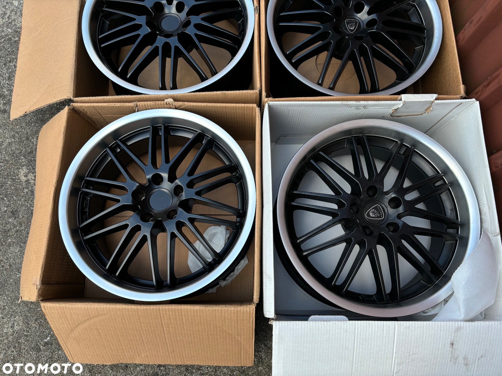 Felgi aluminiowe 19" 5x112 VW/Skoda/Audi - 4