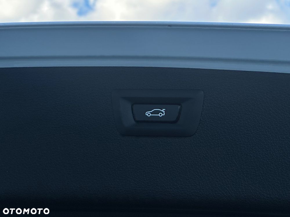 BMW Seria 3 320d M Sport EU6 - 26