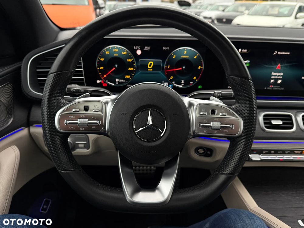 Mercedes-Benz GLS - 17