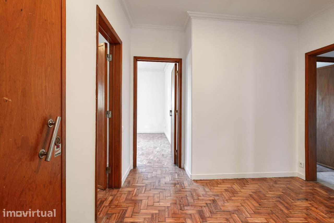 Apartamento T2 Remodelado | Amoreira, Alcabideche - Grande imagem: 2/19