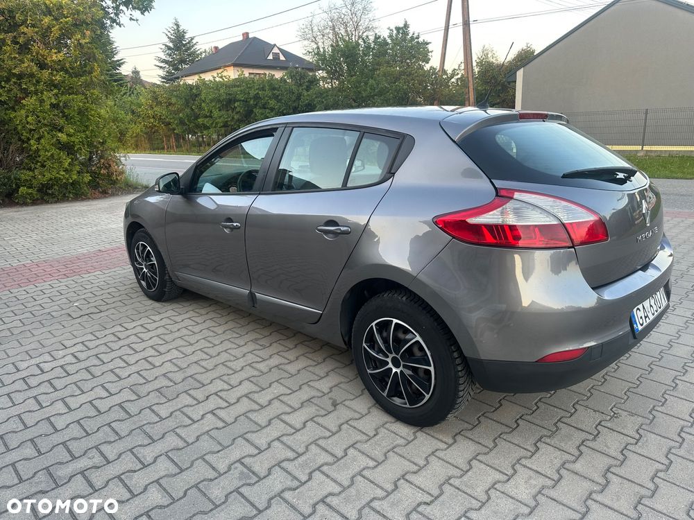 Renault Megane 1.6 16V Business - 11