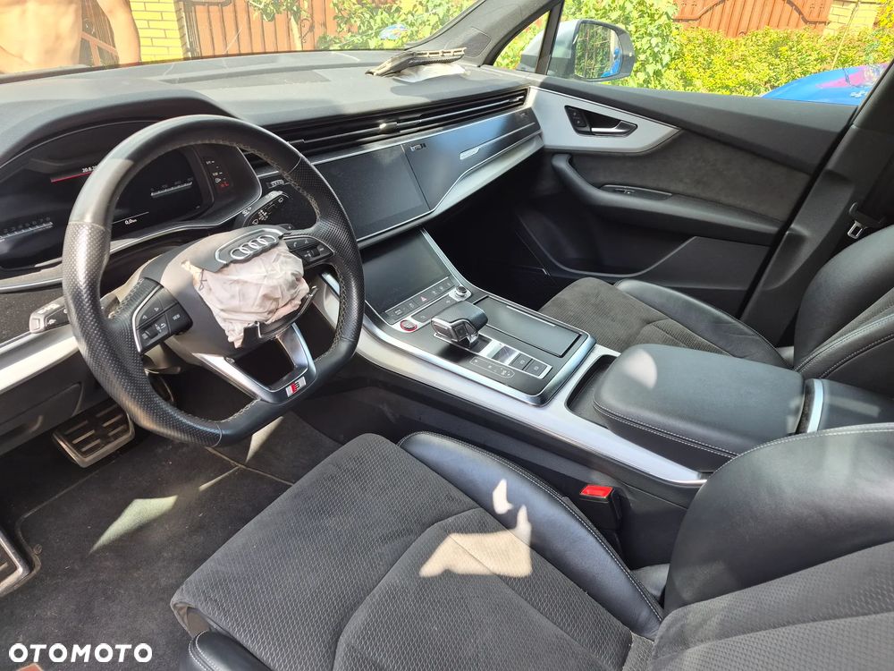 Audi SQ7 - 10