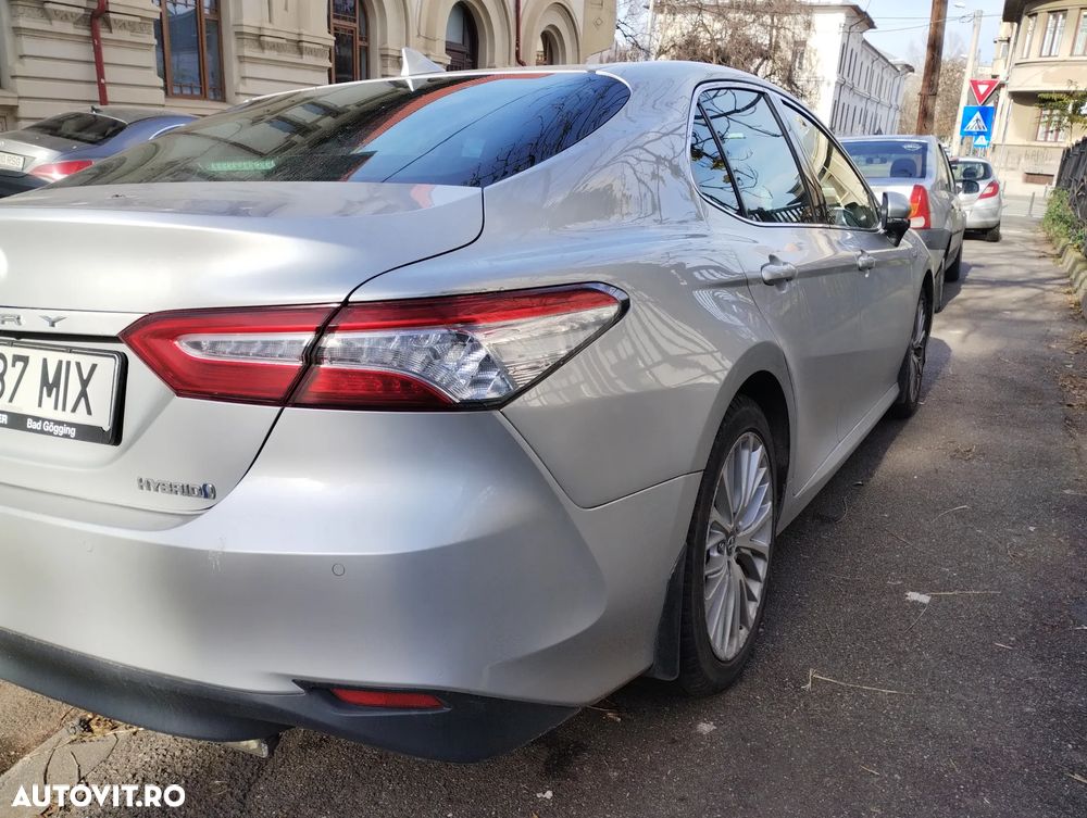 Toyota Camry Executive - 2