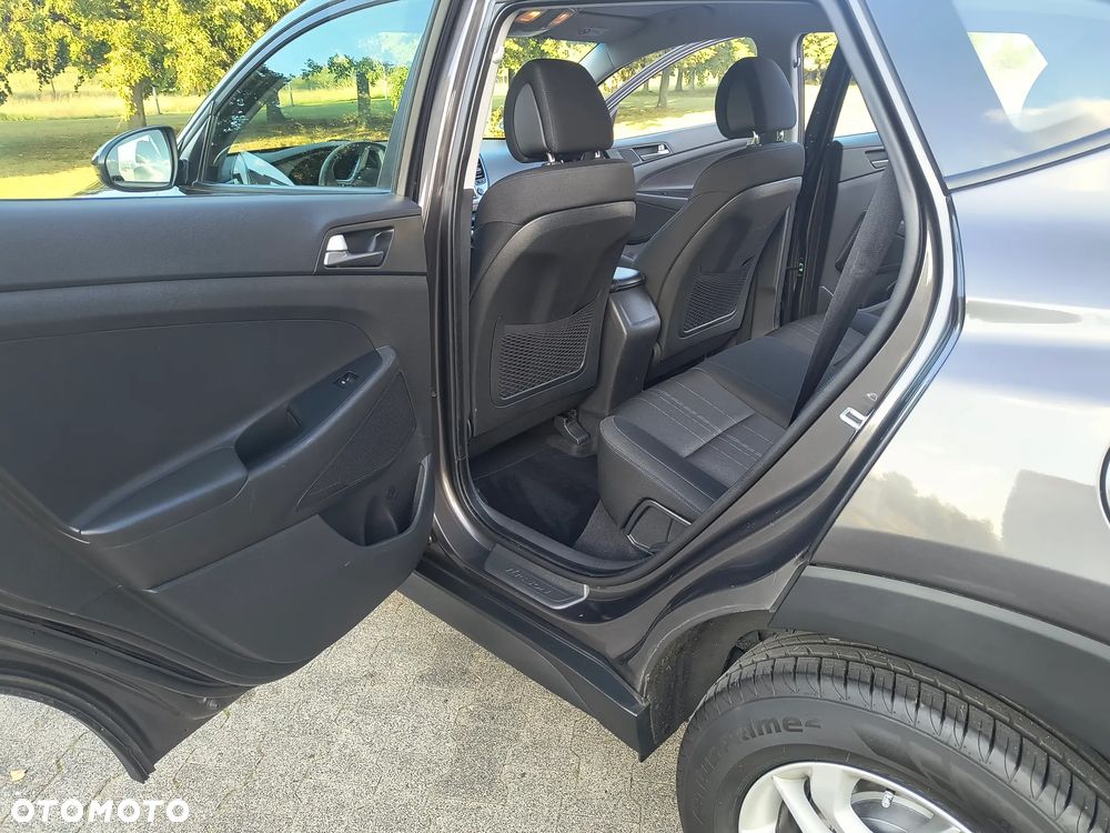 Hyundai Tucson 1.6 GDI BlueDrive Comfort 2WD - 21