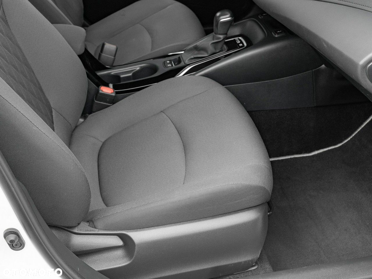 Toyota Corolla 1.8 Hybrid GPF Comfort - 21