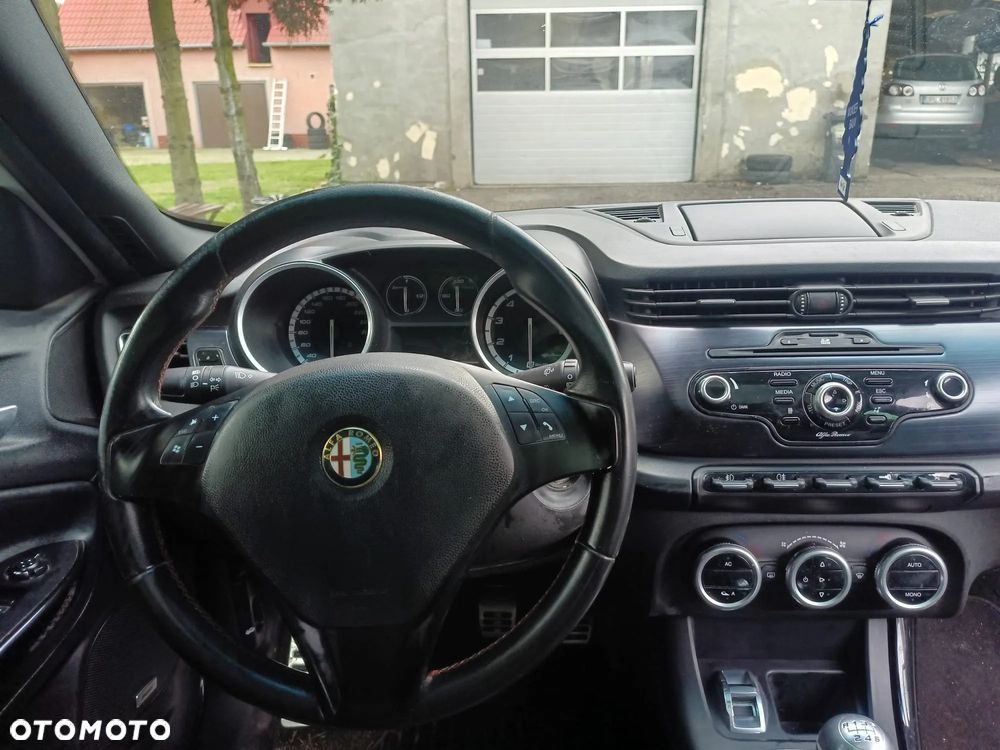 Alfa Romeo Giulietta 1750 TBi Quadrifoglio Verde - 15