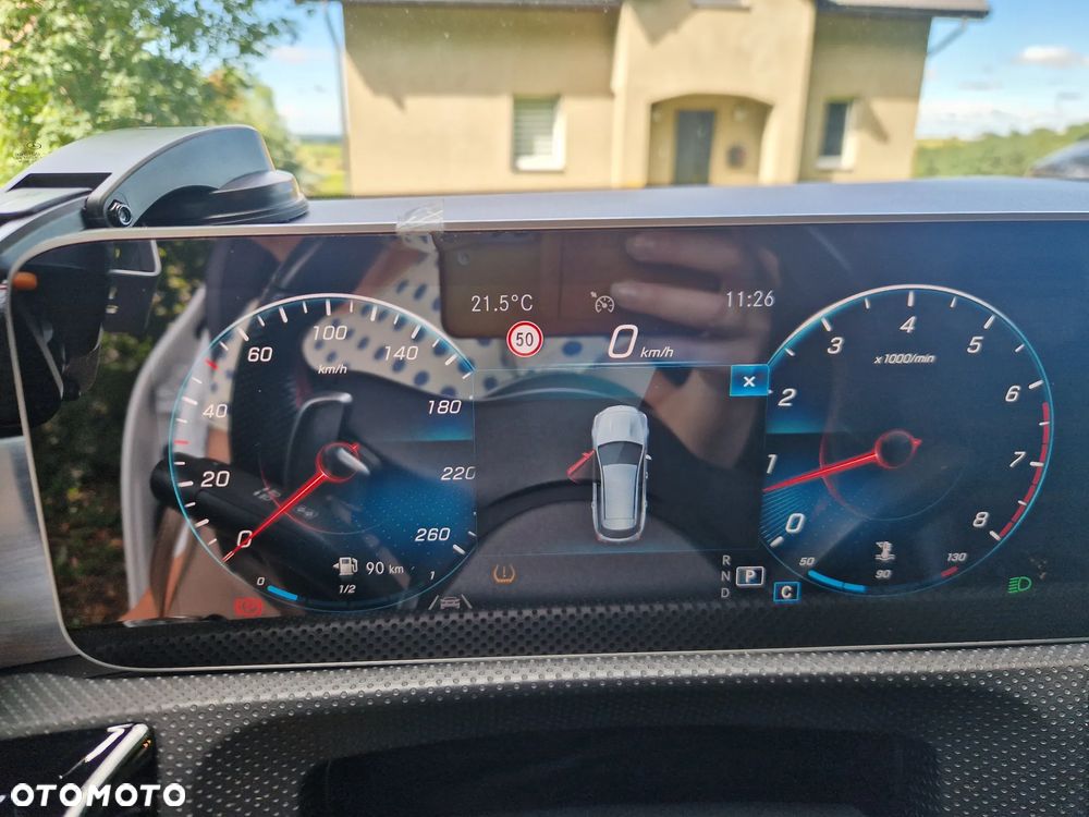 Mercedes-Benz CLA 220 4-Matic AMG Line 7G-DCT - 10