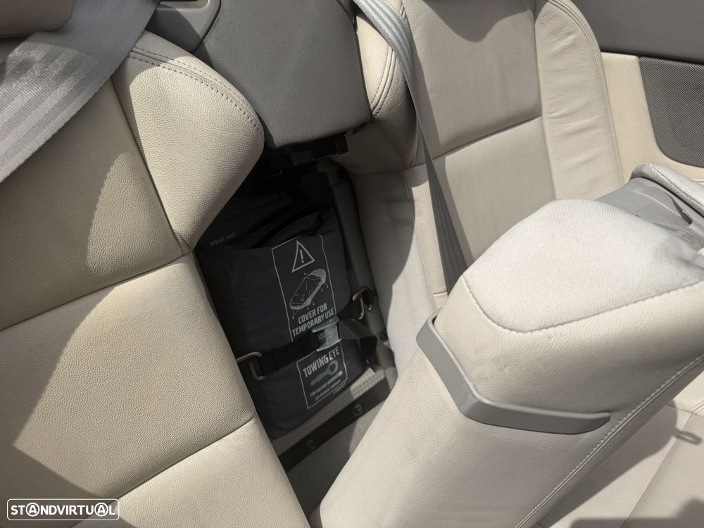 Volvo C70 2.0 D Momentum - 37