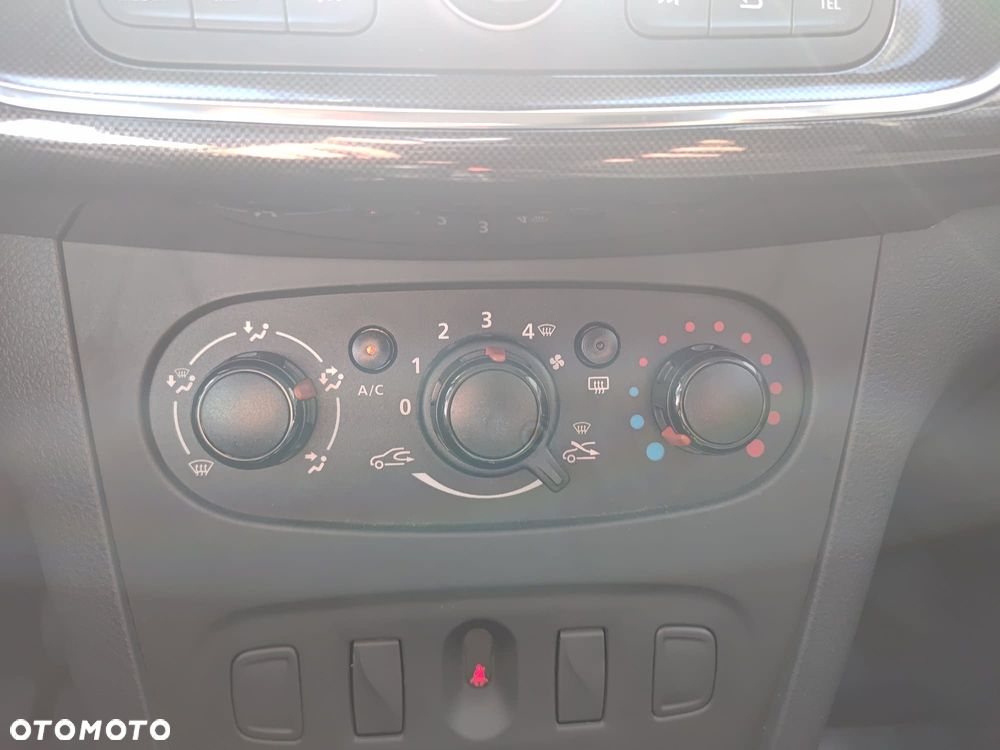 Dacia Sandero 1.0 SCe Ambiance - 17