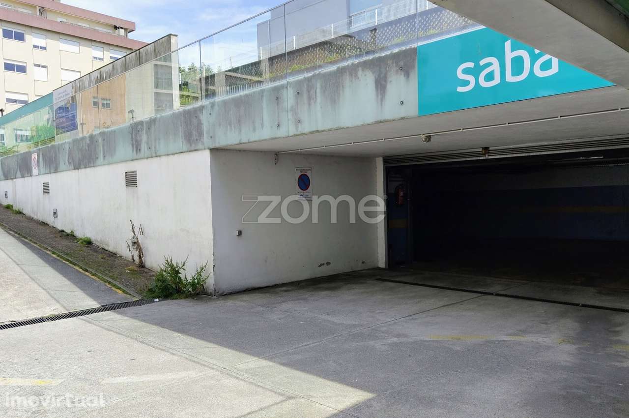 Garagem Fechada com 88 m² - Centro da Maia - Grande imagem: 3/9