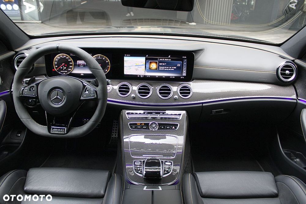 Mercedes-Benz Klasa E AMG 63 S 4-Matic+ - 25