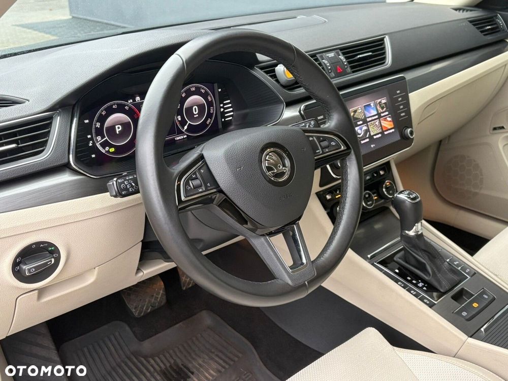 Skoda Superb 2.0 TDI SCR Style DSG - 13