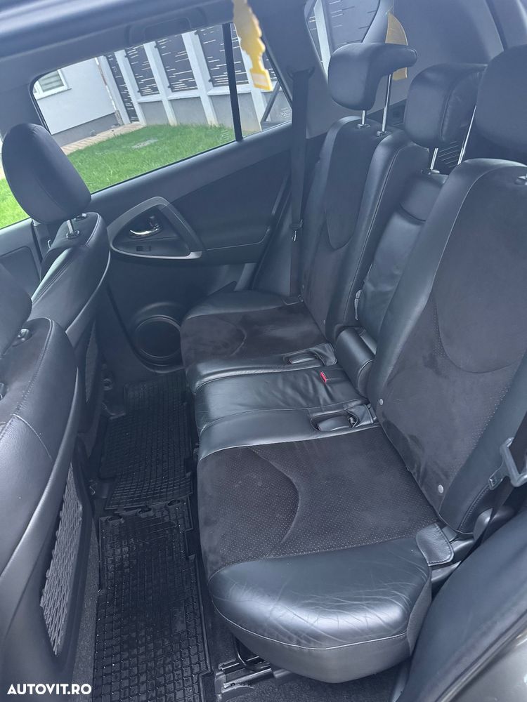 Toyota RAV4 2.2 D-4D 4x4 Automatik Travel - 12