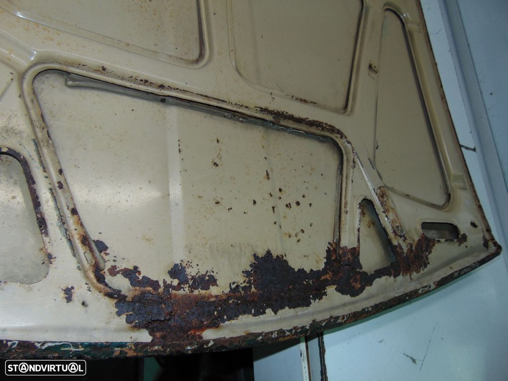 Renault 12 capot - 8