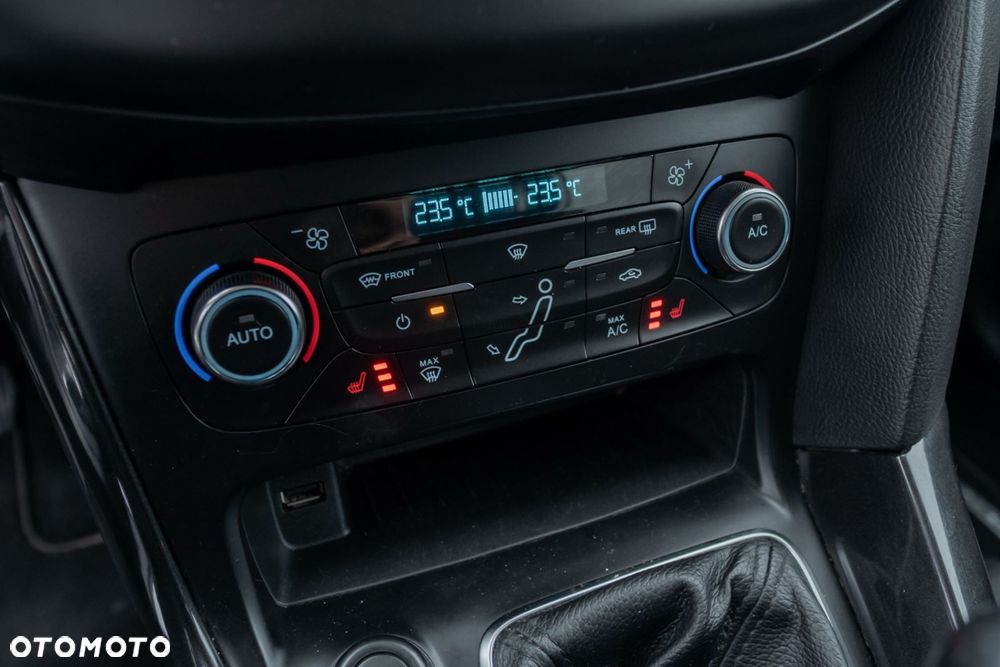 Ford Focus SW 1.0 EcoBoost Hybrid TITANIUM STYLE - 28