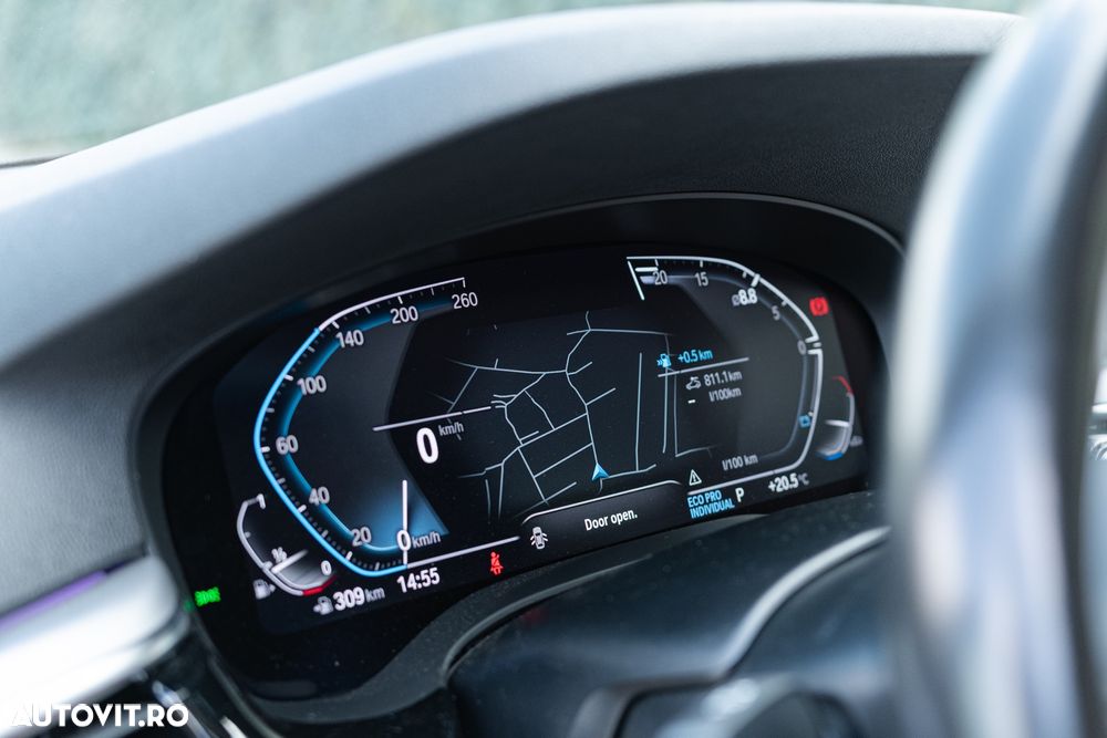 BMW Seria 5 530i xDrive AT MHEV - 21