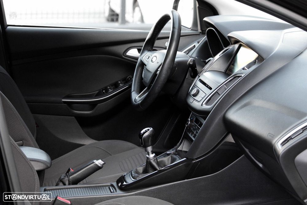 Ford Focus SW 1.5 TDCi Titanium - 20