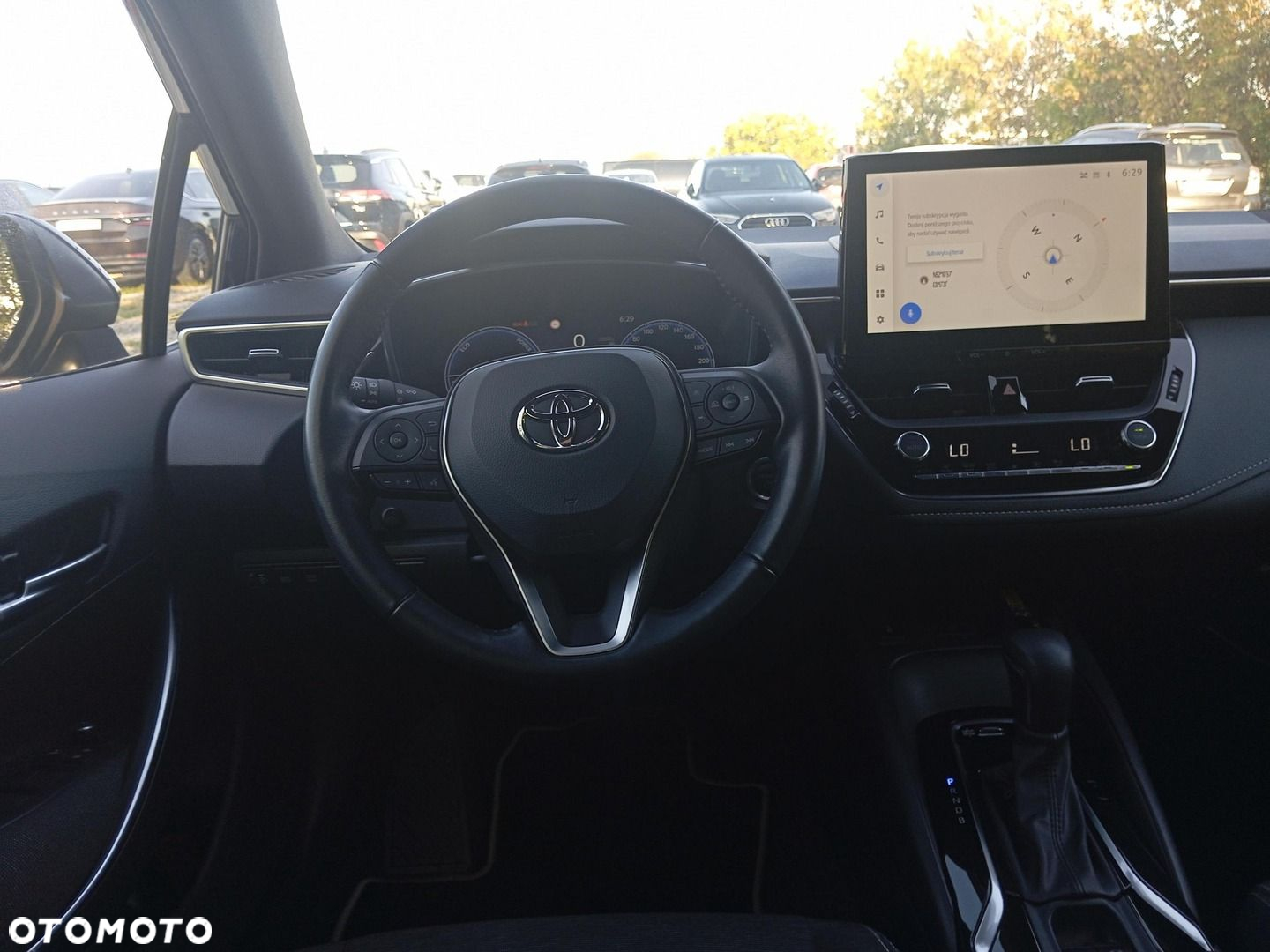 Toyota Corolla 1.8 Hybrid Comfort - 17
